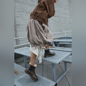 NWOB Dr. Martens 2976 Leather Leonore Dark Khaki Chelsea Boot Sz 8